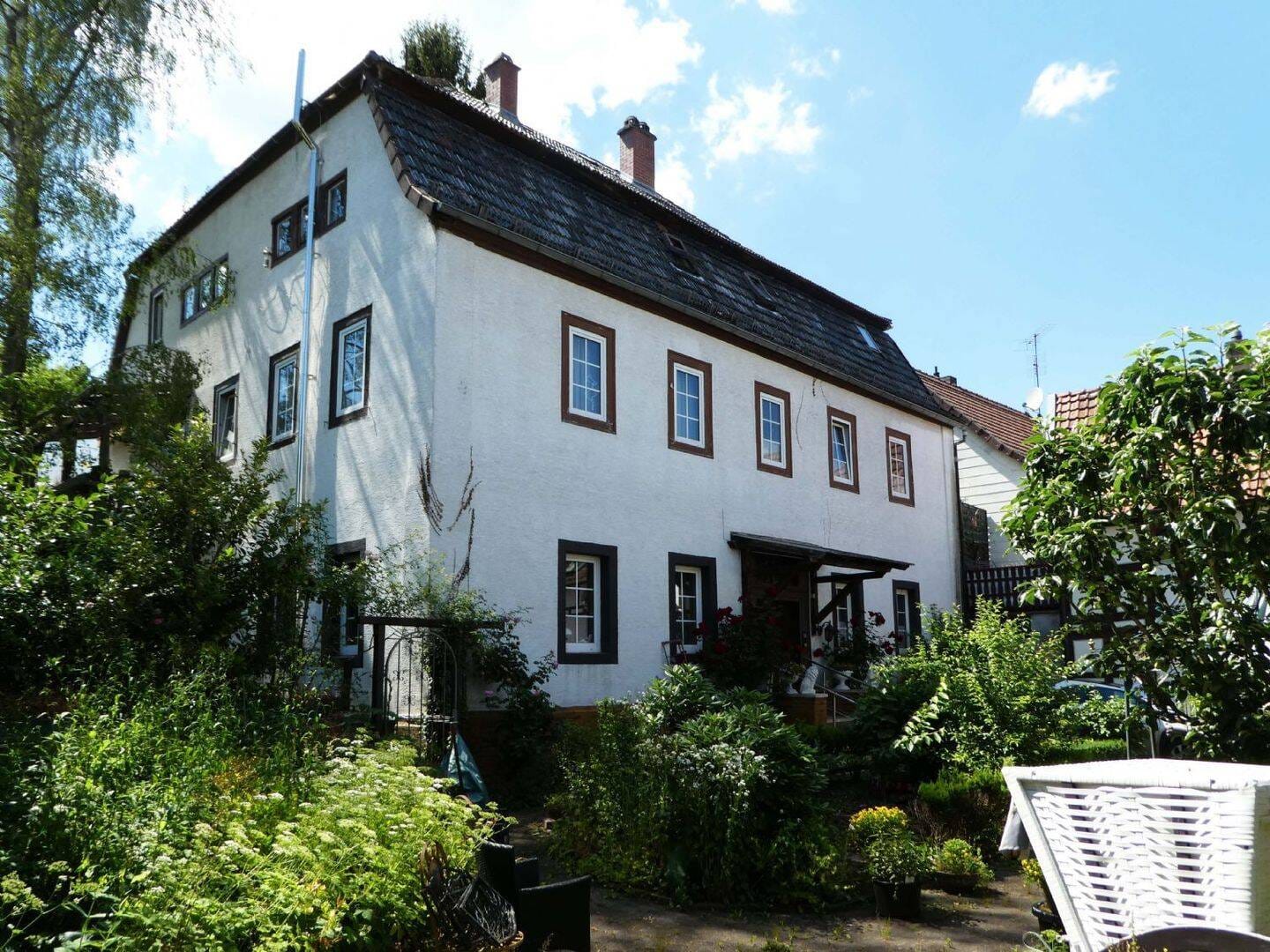Immobilie in Wächtersbach - AUMÜLLER-Immobilien - Charmantes Einzelkulturdenkmal in der Altstadt, mit Hoffläche, Garten und Scheune - Bild 0
