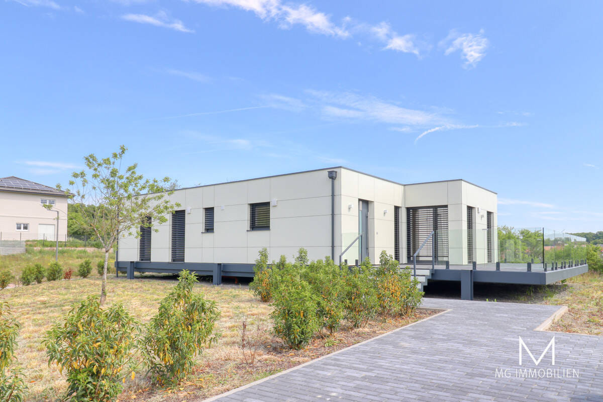 Immobilie in Kleinsteinhausen - MG - Neubau Bungalow am Feldrand - Bild 0