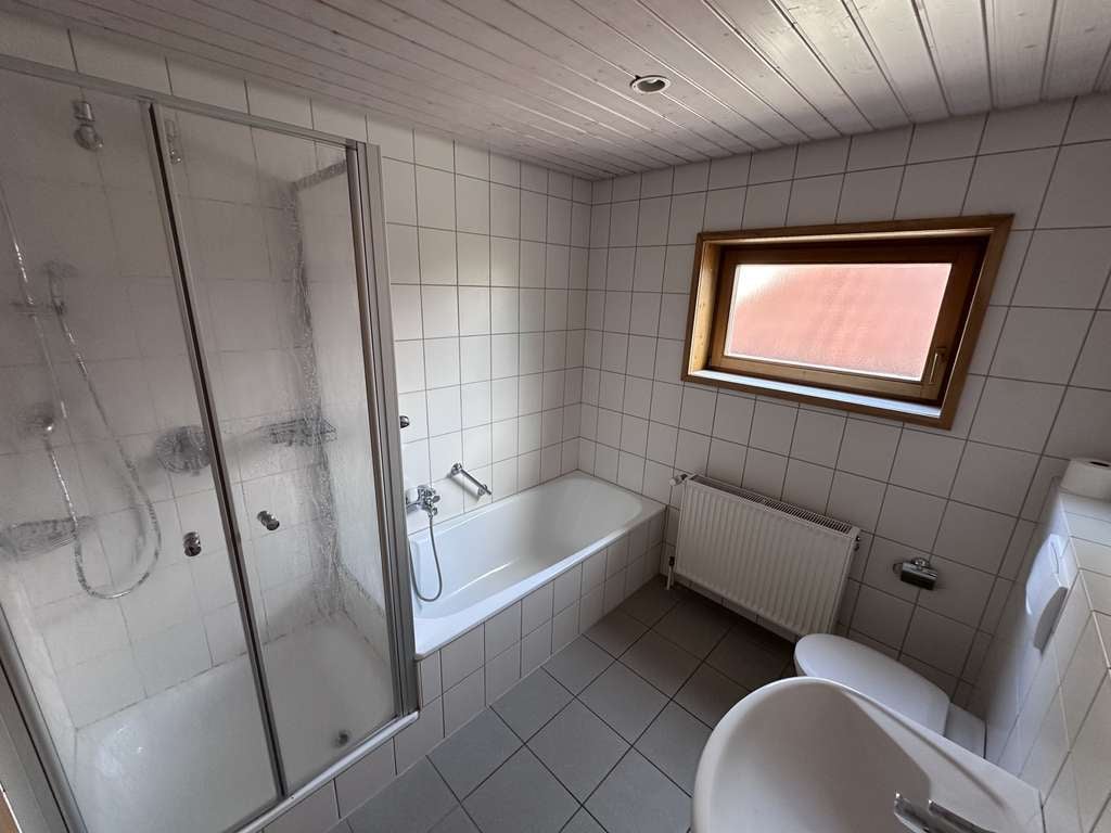 Immobilie in Münchweiler an der Alsenz - Lichtdurchflutetes, Freistehendes Einfamilienhaus in Ortsrandlage - Bild 4