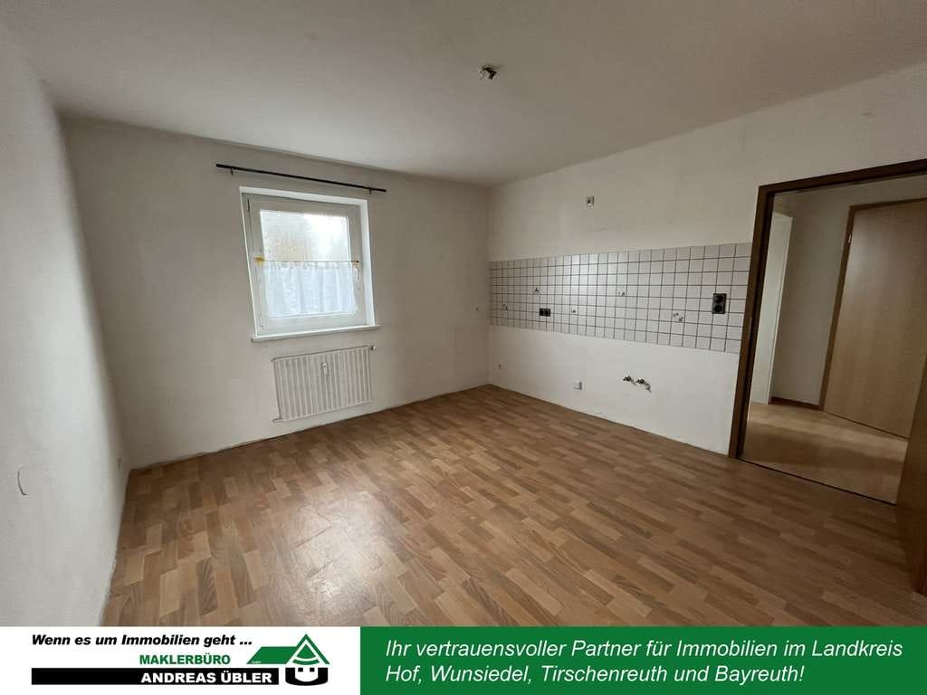 Immobilie in Selb - Chance für Kenner: 6-Parteien-Haus mit Charme und Potenzial - Bild 3