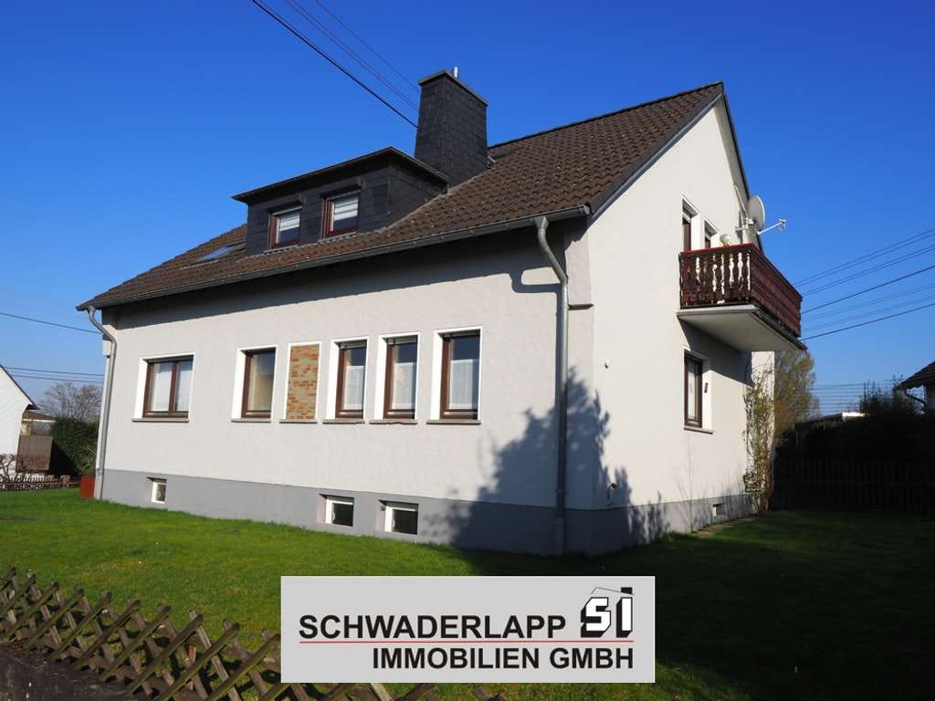 Immobilie in Ransbach-Baumbach - Attraktives Zweifamilienhaus mit ansprechender Grundstücksfläche - Bild 0