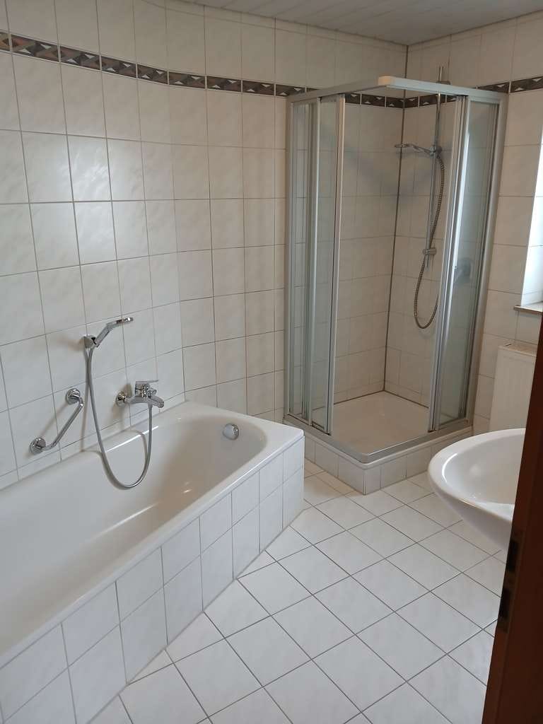Immobilie in Ertingen - Schöne 3-Zimmer-Wohnung mit Balkon im 2. OG in Ertingen - Bild 4