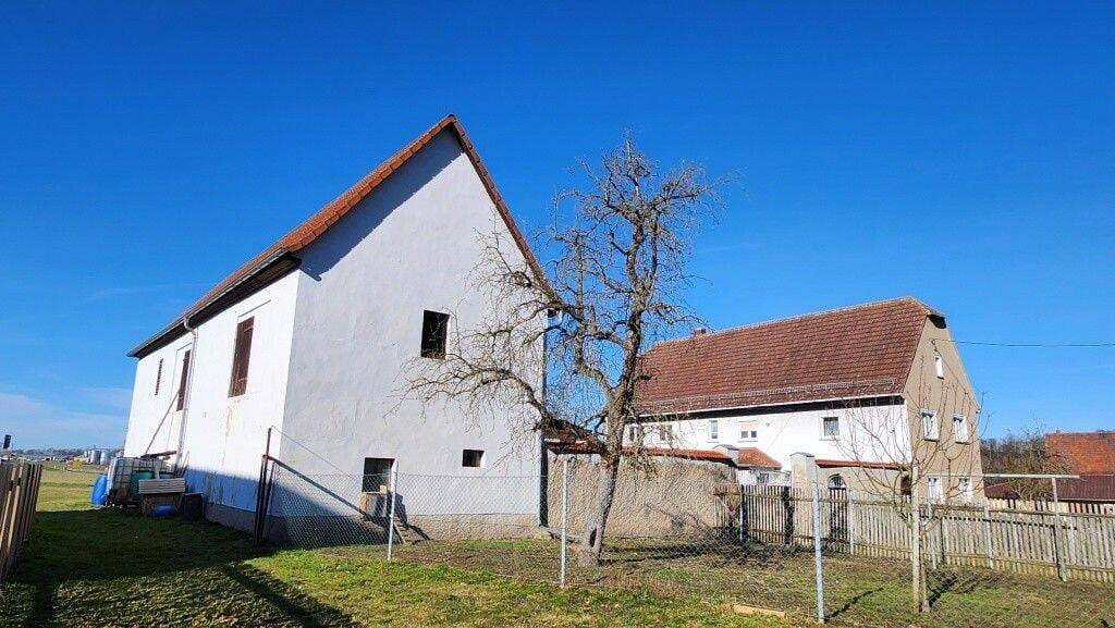 Immobilie in Frohburg - Streitwald, Bauernhaus mit Scheune auf 2.584 m² Grundstück - Bild 0