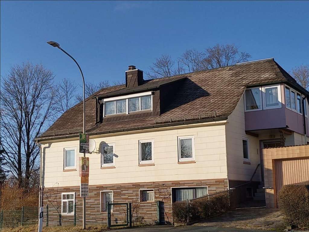 Immobilie in Selbitz - Wohnen mit unverbaubarem Panoramablick ins Grüne - Bild 3