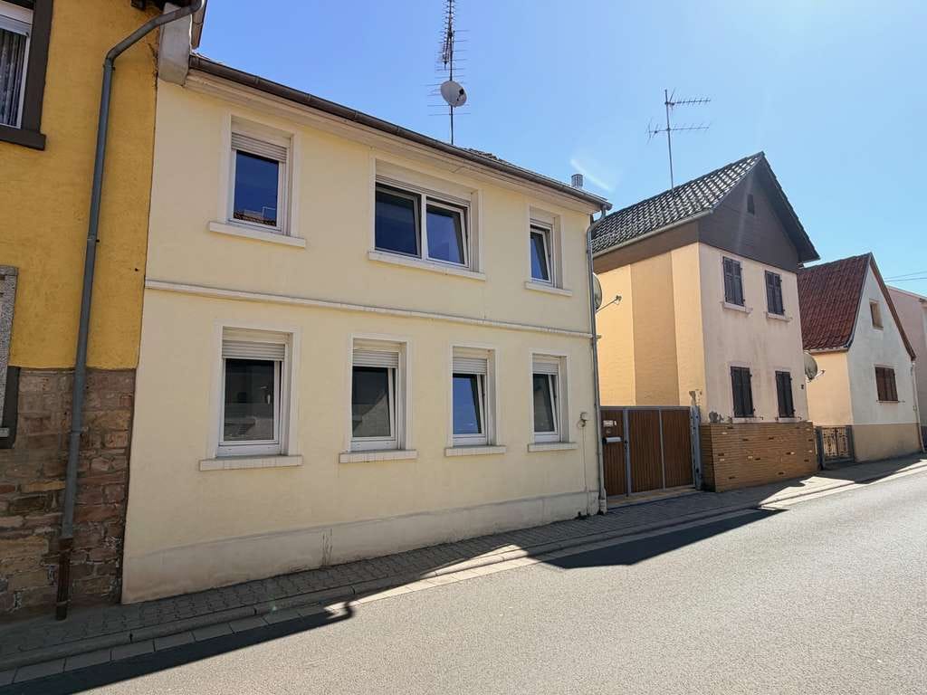 Immobilie in Kriegsfeld - EUPORA® Immobilien: Wohnhaus mit Scheune und Innenhof in Kriegsfeld -vermietet- - Bild 1