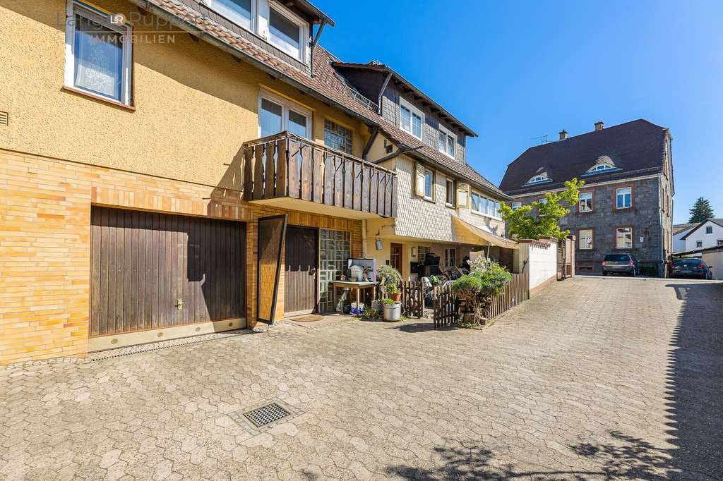 Immobilie in Rimbach - Großzügige Wohnung mit Hauscharakter auf zwei Ebenen - Bild 1