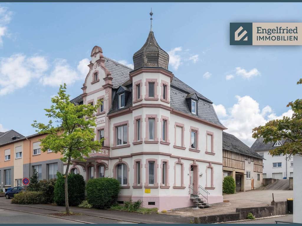 Immobilie in Altweidelbach - Villa Luise · Historisches Mehrfamilienhaus mit riesigem Bauplatz und mehreren Nebengebäuden - Bild 0
