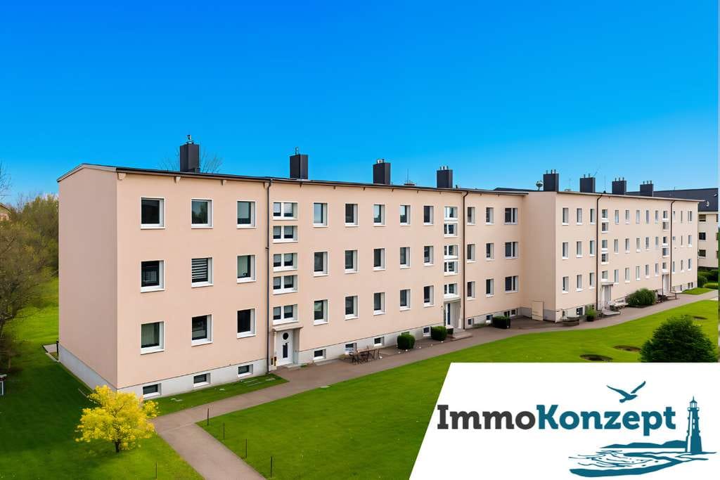 Immobilie in Sundhagen - Modernisierte ETW in Reinkenhagen! Ca. 61m² Wfl., 3 Zimmer, Garage, Keller & großes Grundstück! - Bild 0