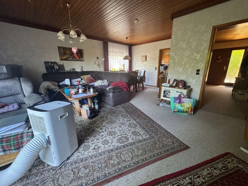 Immobilie in Altenstadt - Sanierungsbedürftiges 1-2 Familienhaus in Sackgassenlage von Lindheim! - Bild 4