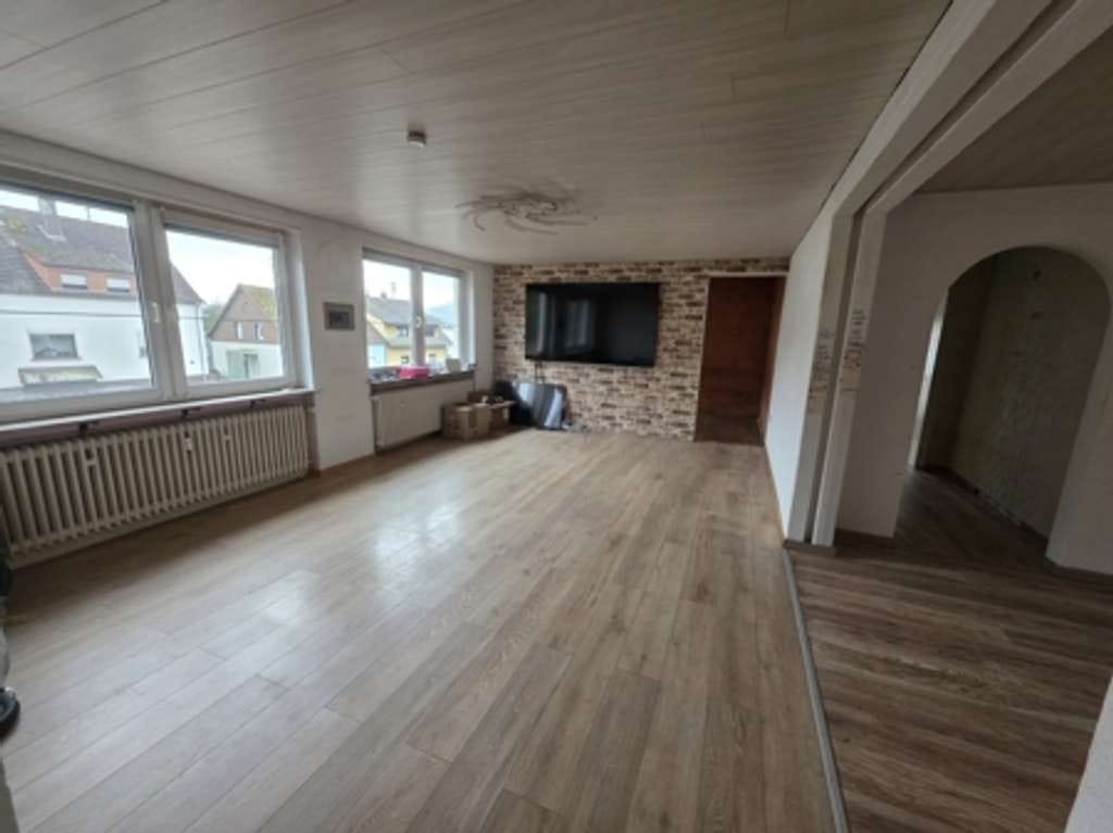 Immobilie in Rehlingen-Siersburg - *** Freistehendes 1-2 Familienhaus *** - Bild 4