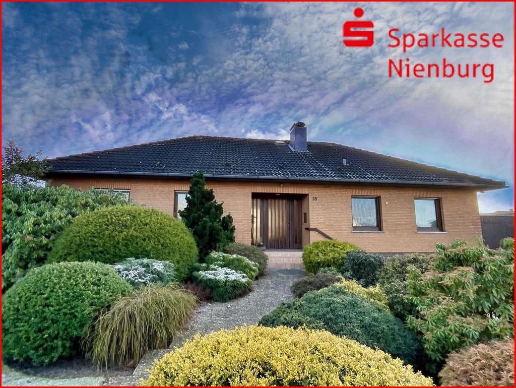 Immobilie in Stolzenau - Großzügiges Wohnen auf einer Ebene – Top-gepflegter Bungalow in Stolzenau! - Bild 0