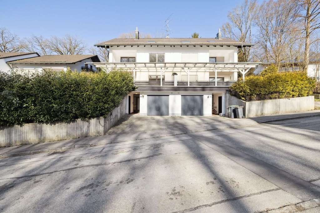 Immobilie in Haag an der Amper - Wohnen wie im eigenen Haus! 3-Etagen-Wohnung in Haag mit Traum-Terrasse für die ganze Familie - Bild 1