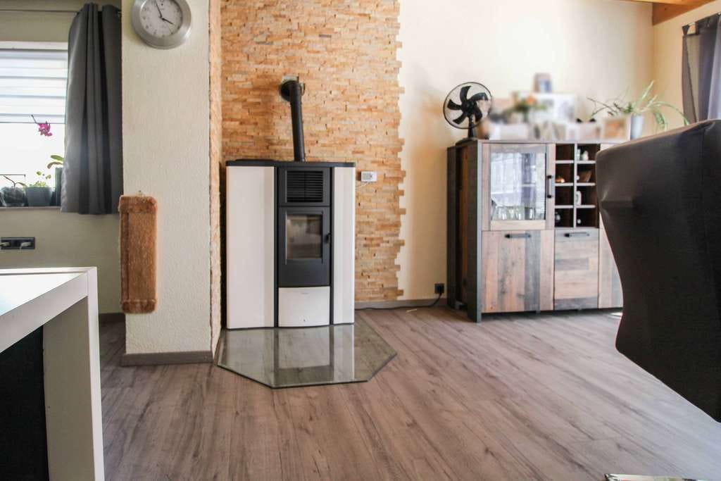 Immobilie in Bitz - Einziehen und Wohlfühlen - Doppelhaushälfte mit großer Terrasse ; Garage und 4 Außenstellplätze - Bild 4