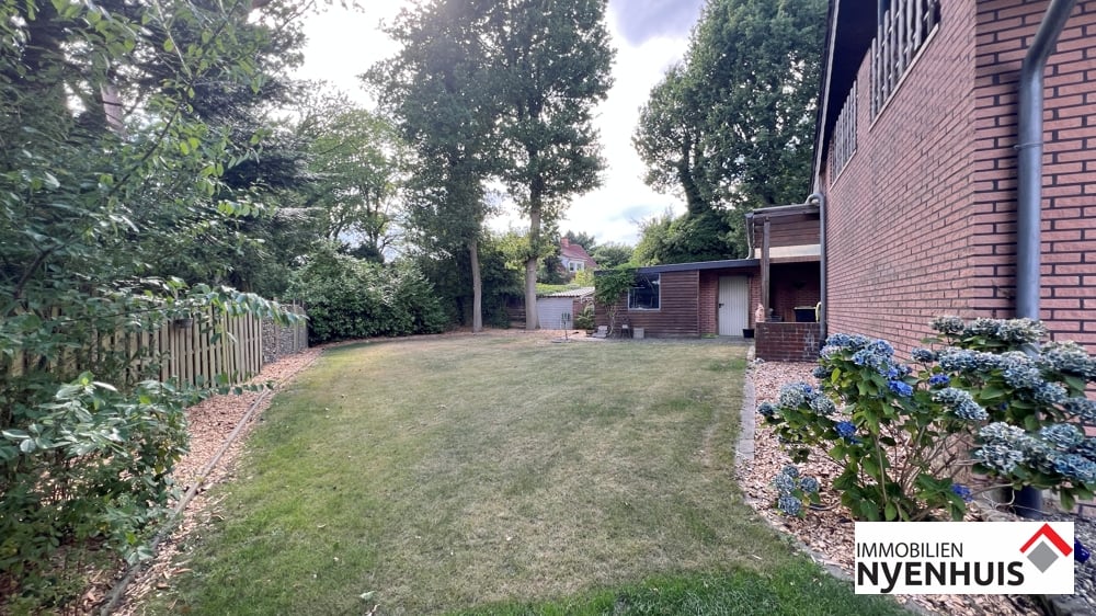 Immobilie in Stavern - Einfamilienhaus mit Garage und Carport ** Keller ** überdachte Terrrasse ** provisionsfrei für den Käufer - Bild 3