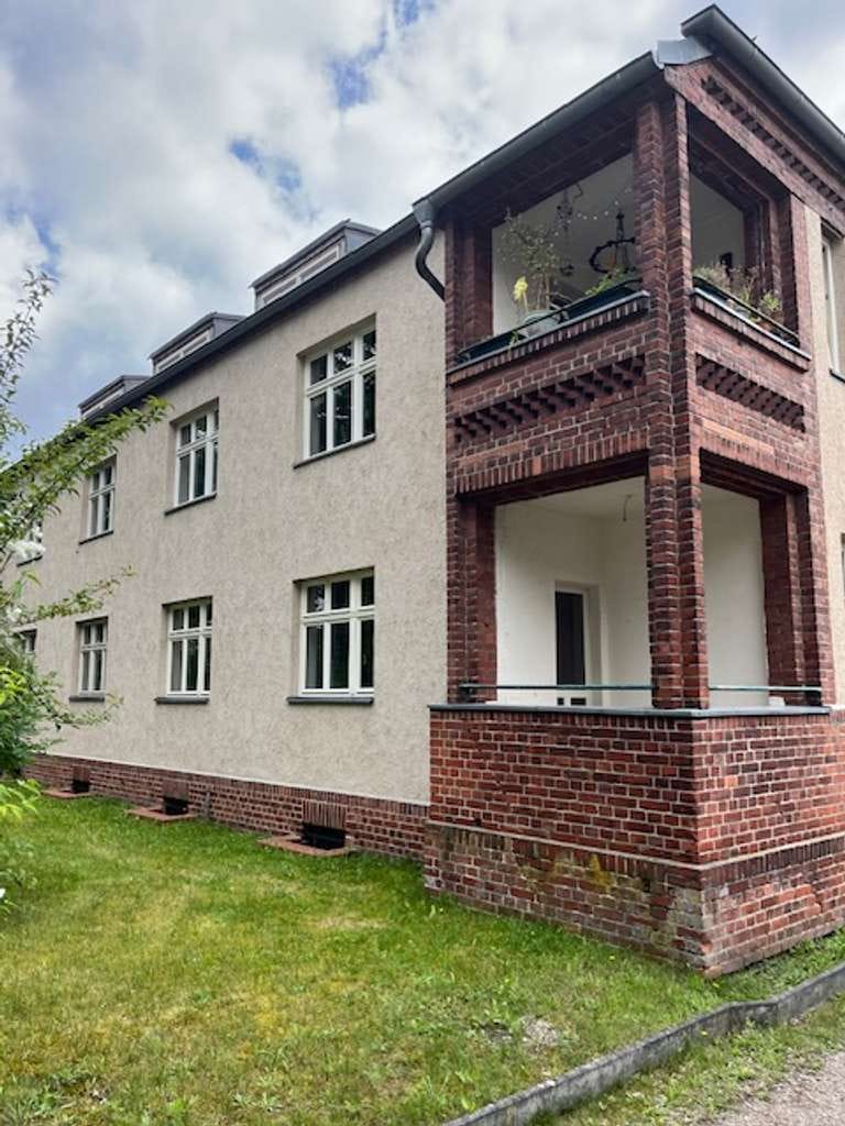 Immobilie in Eichwalde - Vermietete Altbauwohnung mit Balkon + Garten direkt an der Berliner Stadtgrenze (WE01) - Bild 4
