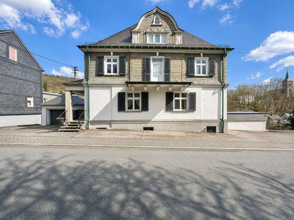 Immobilie in Mudersbach - **Stilvolle Altbau-Stadtvilla mit Charme in Mudersbach** - Bild 2
