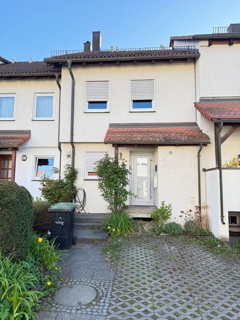 Immobilie in Nufringen - Wohnen mit Wohlfühlfaktor – gepflegtes Reihenhaus in Nufringen - sofort verfügbar - leerstehend - Bild 0