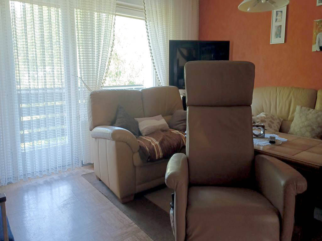 Immobilie in Rosenthal - Bauernhof, 9-Zimmer-Mehrfamilienhaus, Garten u. Garage, Platz für Pferde, Werkstatt oder Atelier - Bild 2