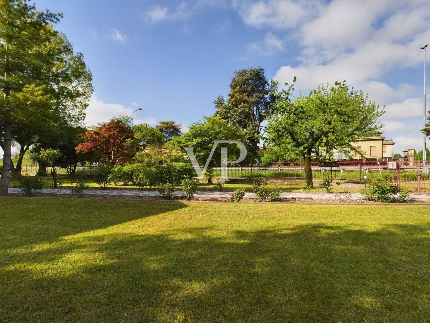 Immobilie in Nortmoor - Villa auf zwei Ebenen mit großem Privatgarten und Doppelgarage - Bild 3