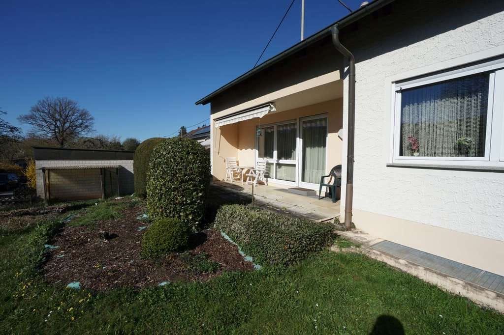 Immobilie in Wannweil - Freistehendes Einfamilienhaus mit schönem Garten und Garage in Ortsrandlage - Bild 3