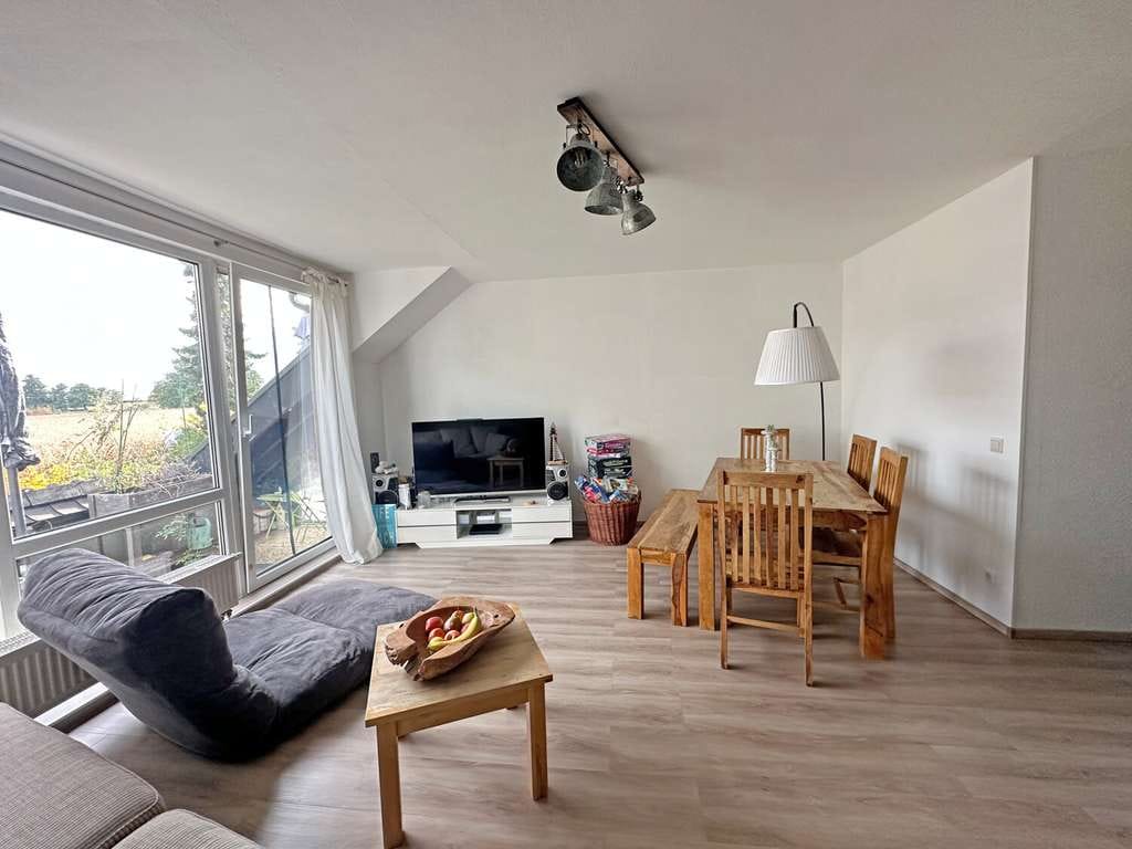 Immobilie in Hirschberg an der Bergstraße - Charmante Maisonettewohnung mit freiem Blick ins Grüne - Bild 2