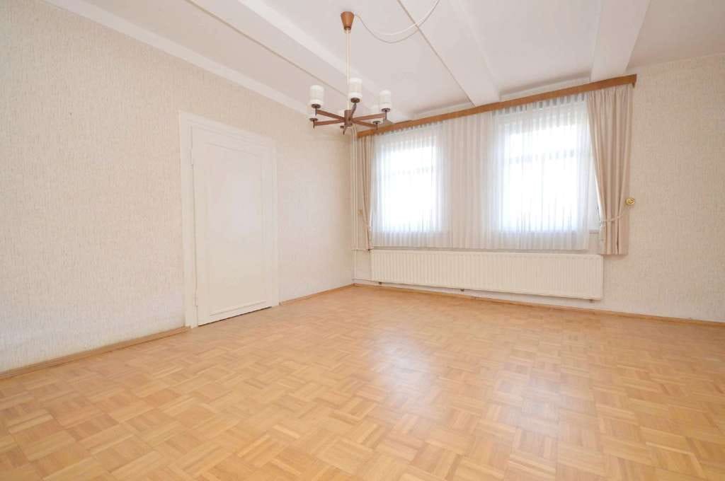 Immobilie in Langelsheim - Großes, charmantes Fachwerkhaus zum Sanieren mit Mini-Garten + Garage. - Bild 3