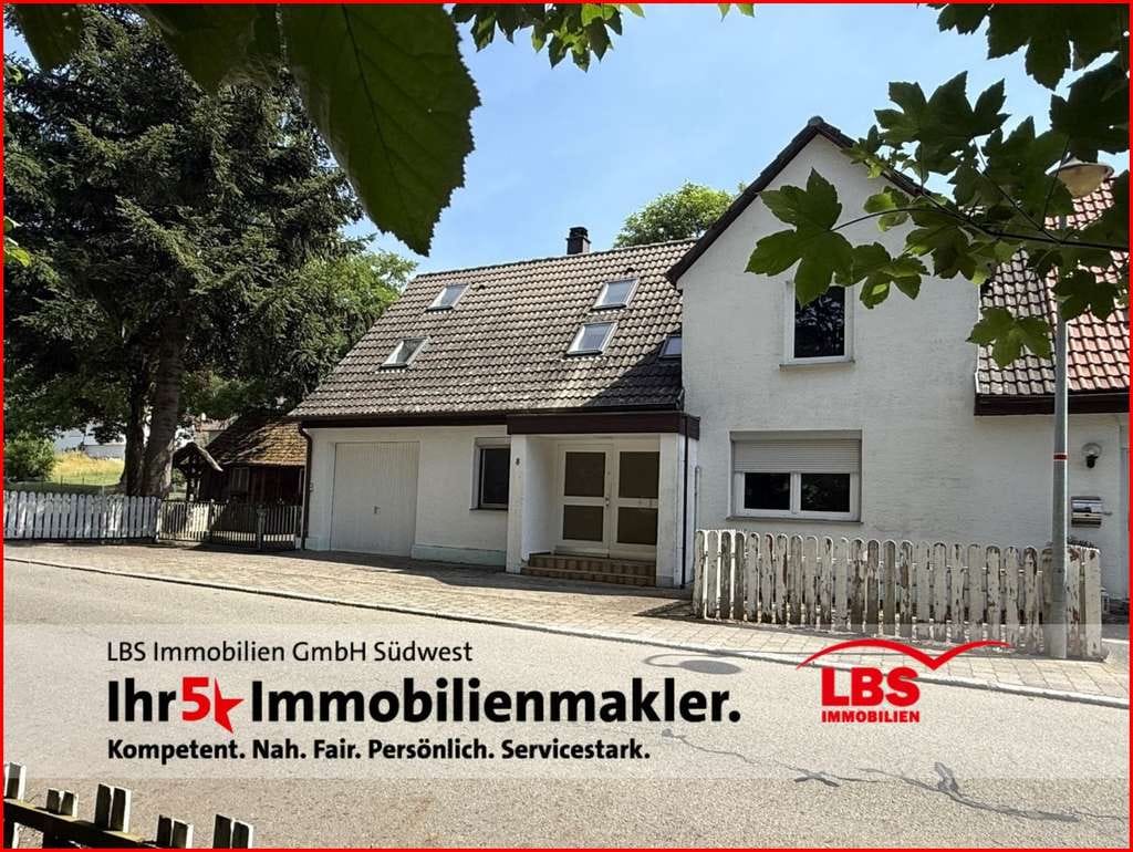 Immobilie in Ostrach - Willkommen Zuhause! Hübsche DHH in zentraler Lage mit großem Garten, Garage und ganz viel Grün - Bild 0