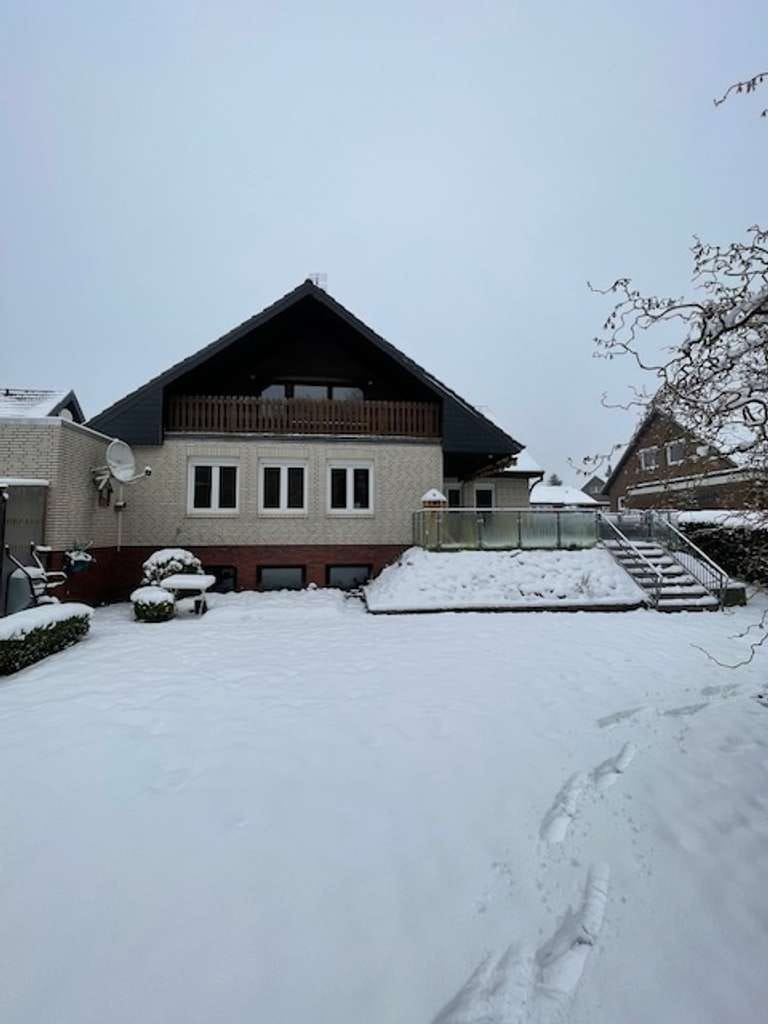 Immobilie in Buchholz - Zweifamilienhaus mit Vollkeller in TOP Lage von Burg - Bild 3