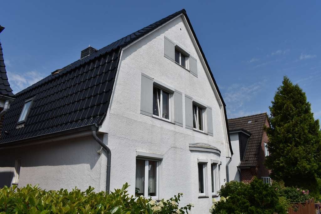 Immobilie in Bredstedt - Charaktervolles Wohnhaus mit Blick über die Mühlenteich - Bild 2