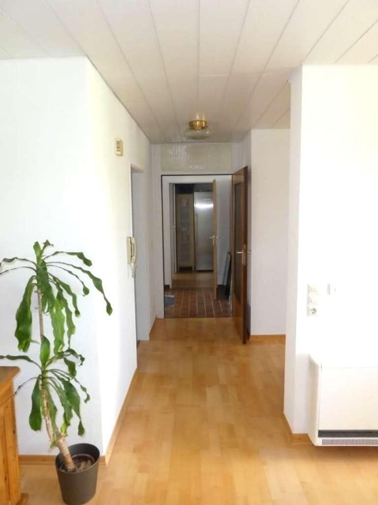 Immobilie in Riederich - Wohnen mit Hauscharakter –
Außergewöhnliche Terrassenwohnung 
mit 2 Sonnenterrassen und Gartenante - Bild 3