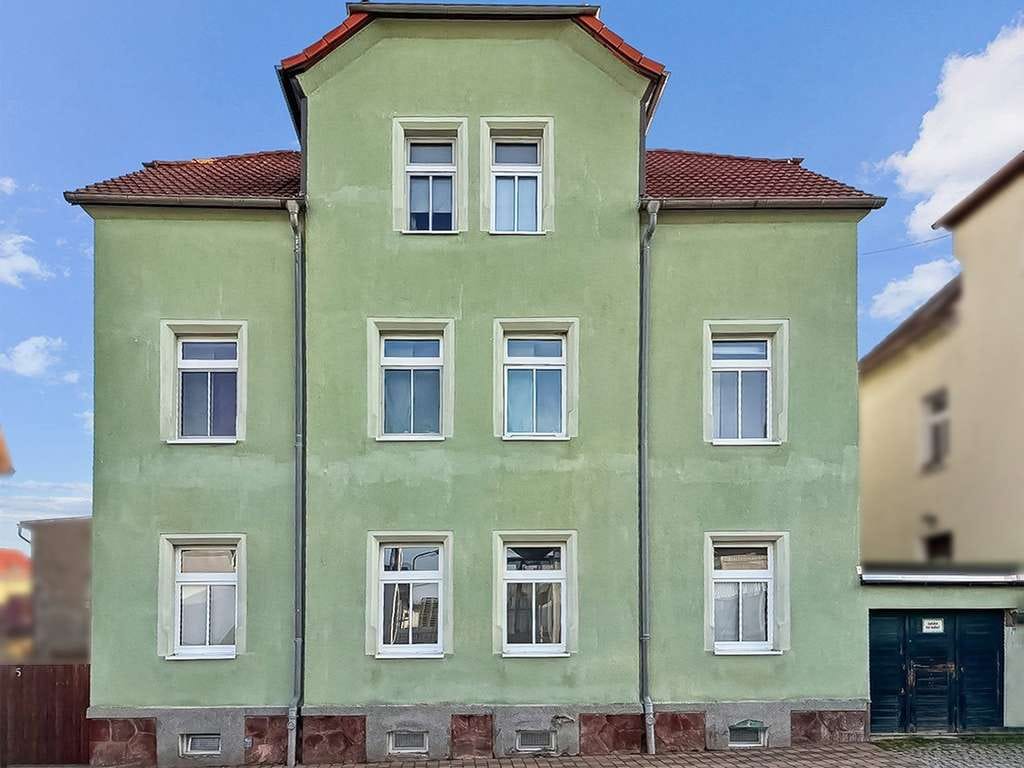 Immobilie in Rötha - Solides Anlageobjekt: Mehrfamilienhaus mit 3 Einheiten in zentraler Lage von Rötha - Bild 0