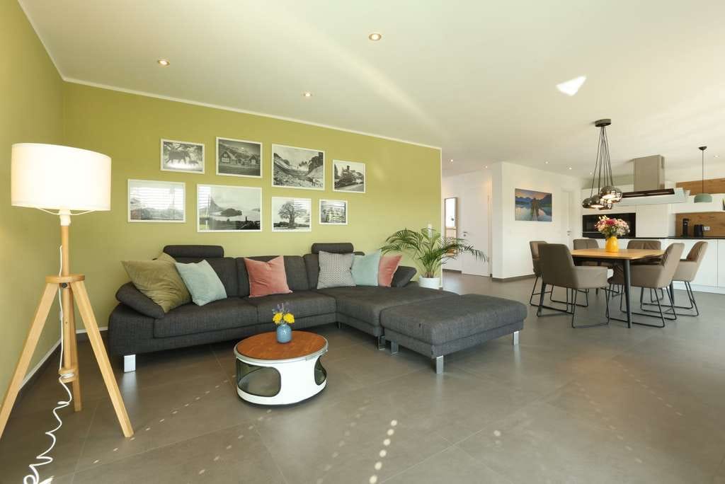 Immobilie in Aidhausen - IHR DESIGNHAUS FÜR SCHMALE GRUNDSTÜCKE - Bild 1