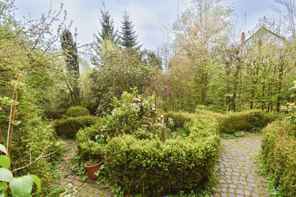 Immobilie in Wendeburg - Großzügige Maisonette mit Einliegerwohnung und Garten in idyllischer Aue-Lage! - Bild 2