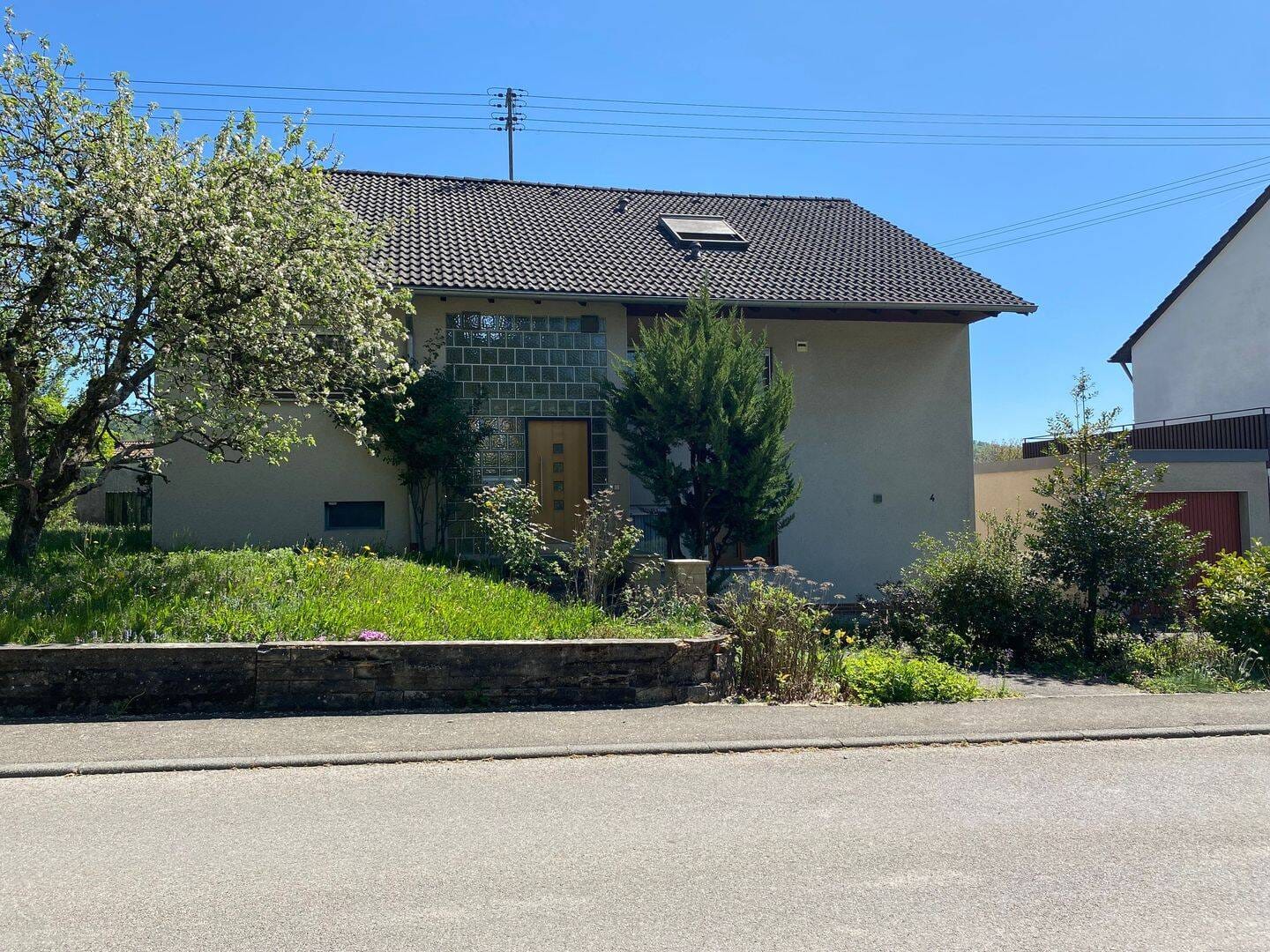 Immobilie in Auenwald -  Geräumiges 1–2-Familienhaus mit Einliegerwohnung, großem Grundstück und Garage in ruhiger Lage von Auenwald. - Bild 4