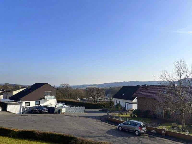 Immobilie in Westerburg - Traumlage in Westerburg: Freistehendes Einfamilienhaus mit Garten-Oase in ruhiger Nachbarschaft - Bild 3