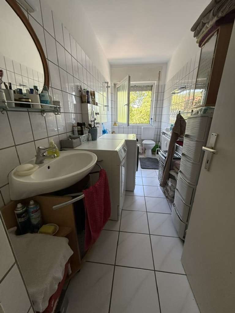 Immobilie in Ettlingen - Schöne 2 Zimmerwohnung mit Balkon und Blick ins Grüne - Bild 4