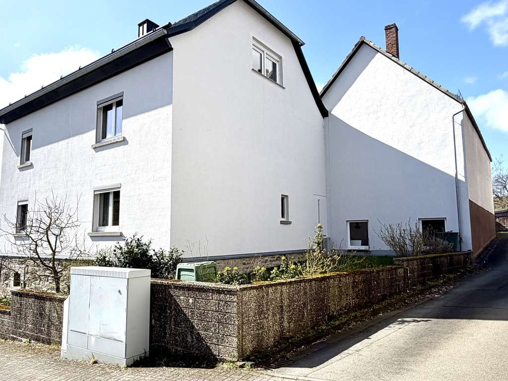 Immobilie in Bischoffen - Freiraum für Ihre Träume: Charmantes Hof- Ensemble mit Herz & Seele - Bild 2