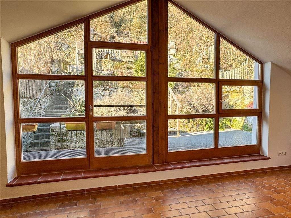 Immobilie in Burghausen - Charmantes Altstadthaus mit drei Wohnungen und einzigartigem Garten - Bild 4
