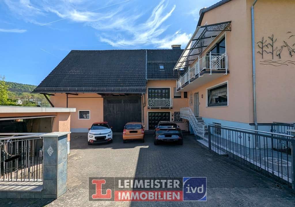 Immobilie in Schöllkrippen - 3-FAMILIENHAUS, EINFAMILIENHAUS, SCHEUNE, GARAGE, HOF UND 7000m2 KOPPEL - nicht nur für Pferdefans - Bild 1