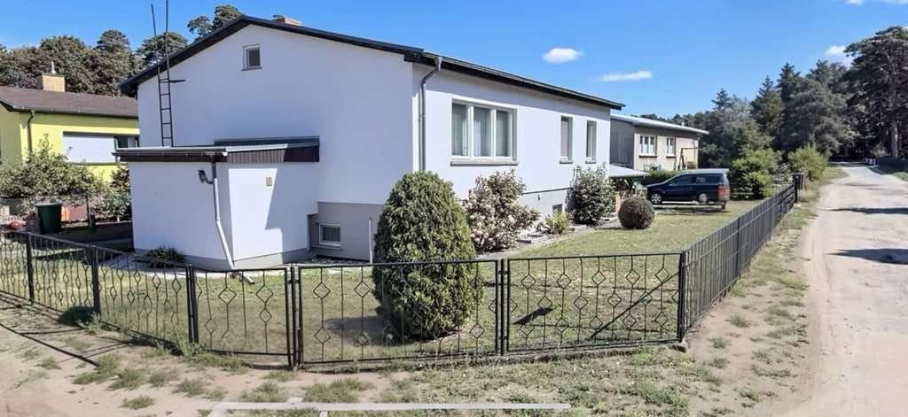 Immobilie in Lubmin - Zweifamilienhaus in Toplage von Lubmin – Nur wenige Gehminuten zum Strand - Bild 0