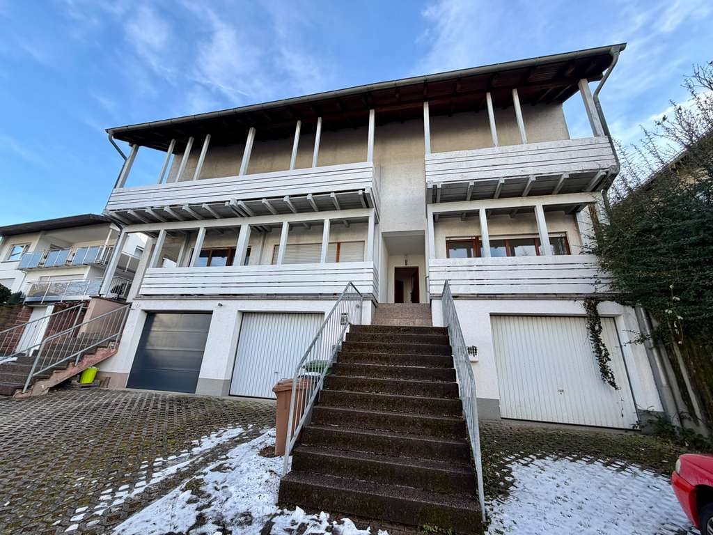 Immobilie in Neckargemünd - Helles Reihenendhaus in Split-Level-Bauweise mit innenliegender Garage & schönem Garten - Bild 2