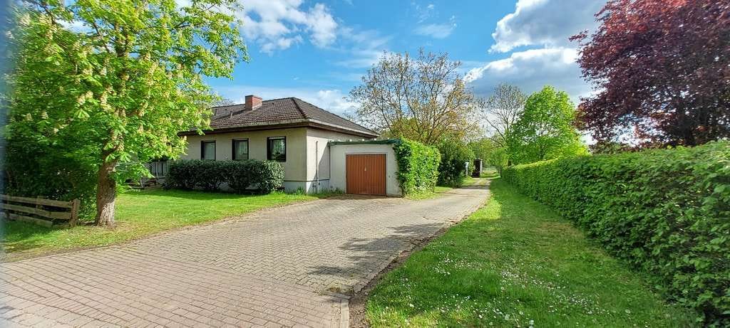 Immobilie in Echem - Ideal für Pferdehaltung - Einfamilienhaus, Baugrundstück, Stall und Hausweide / Resthof - Bild 0