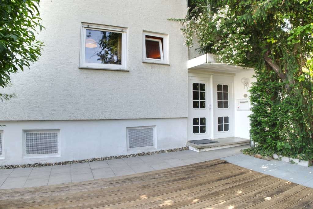 Immobilie in Freiberg am Neckar - Großzügige Doppelhaushälfte mit 3 separaten Wohnungen – Ideal als Mehrgenerationenhaus - Bild 4