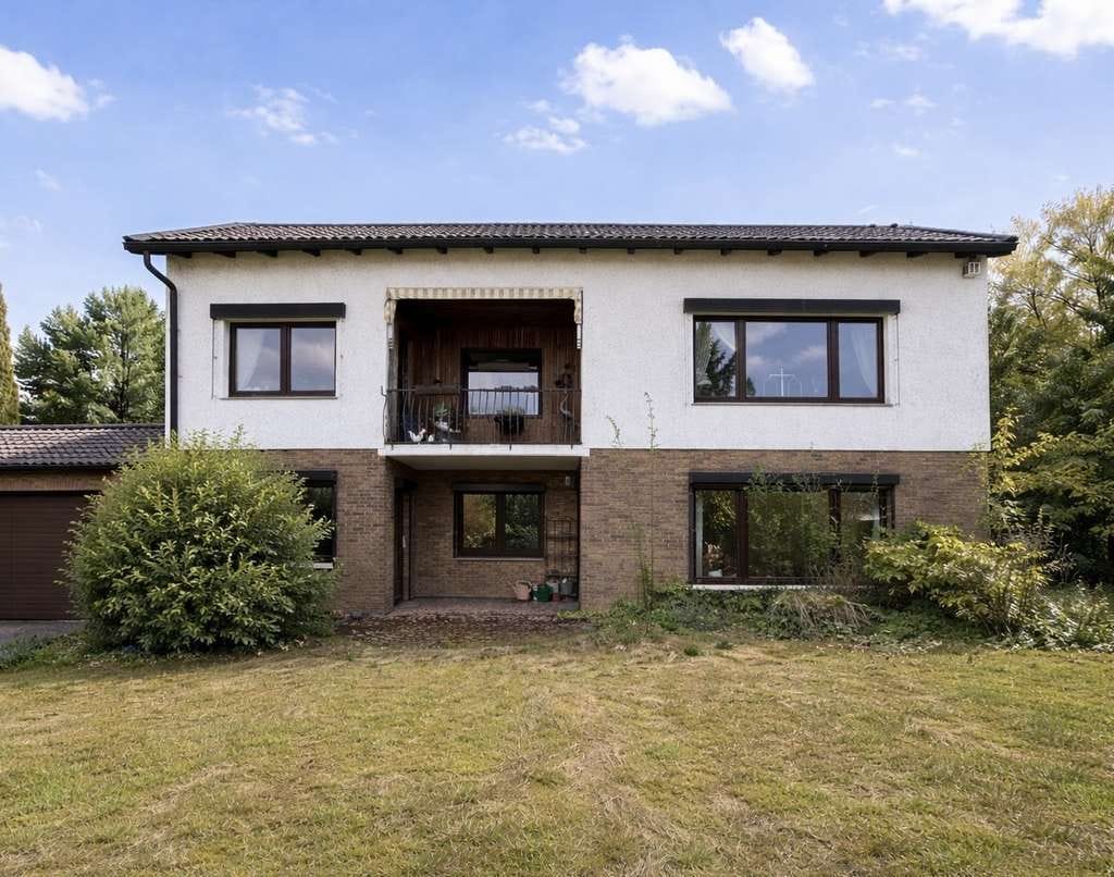 Immobilie in Göttingen - * Roringen * Einfamilienhaus mit Einliegerwohnung * ausgebautes Dachgeschoss * Garage * - Bild 0