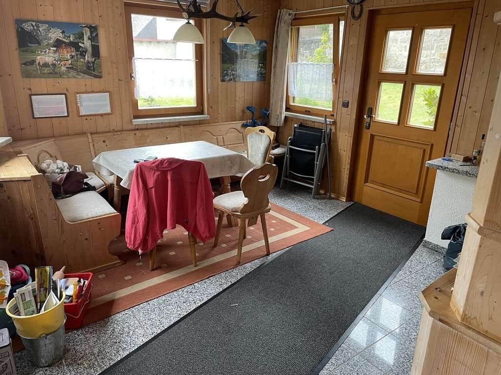 Immobilie in Flossenbürg - Zweifamilienwohnhaus im Herzen von Flossenbürg - Bild 1