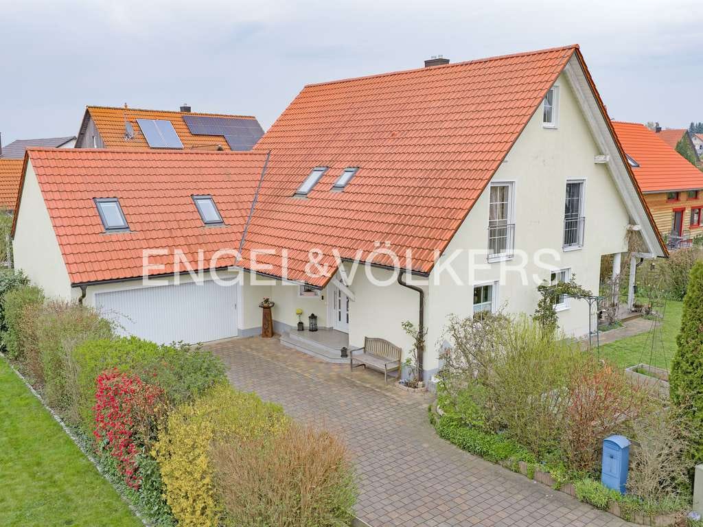 Immobilie in Pörnbach - Attraktives Einfamilienhaus  in naturnaher Wohnlage von Pörnbach - Bild 0