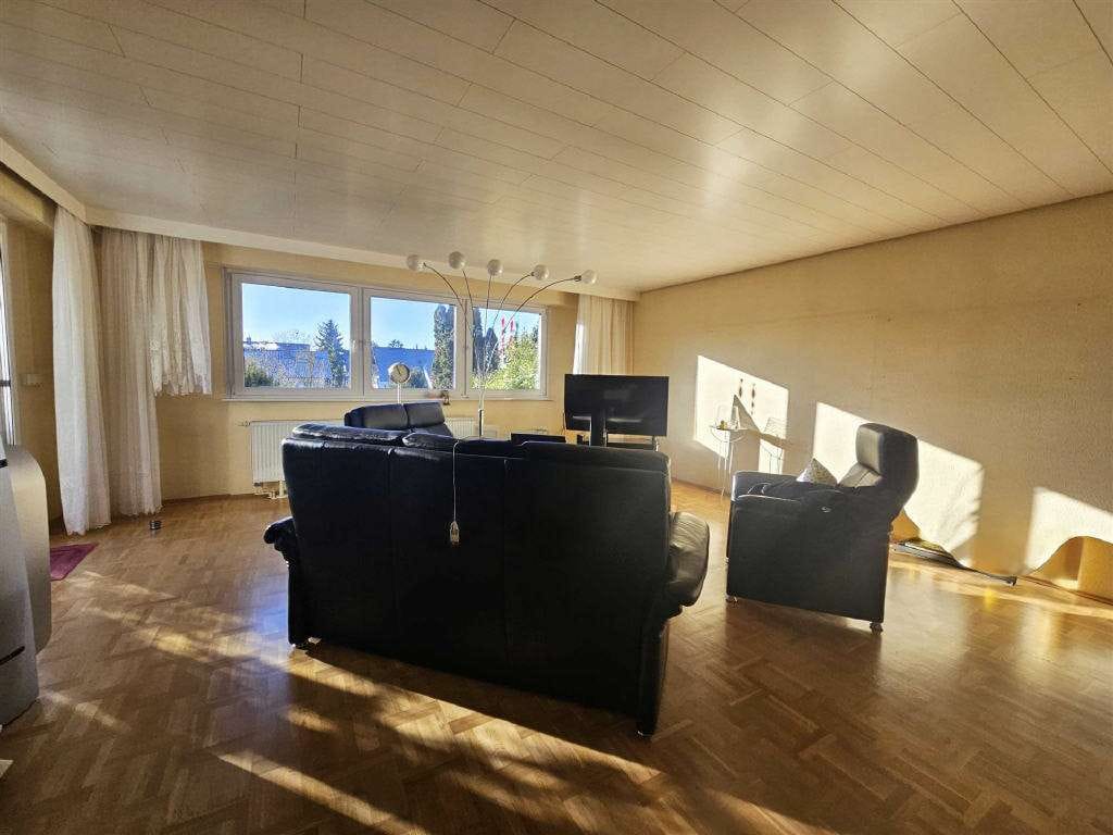 Immobilie in Sprendlingen - Freistehendes Einfamilienhaus mit Terrasse und Garten in guter Lage von Sprendlingen  - Bild 3