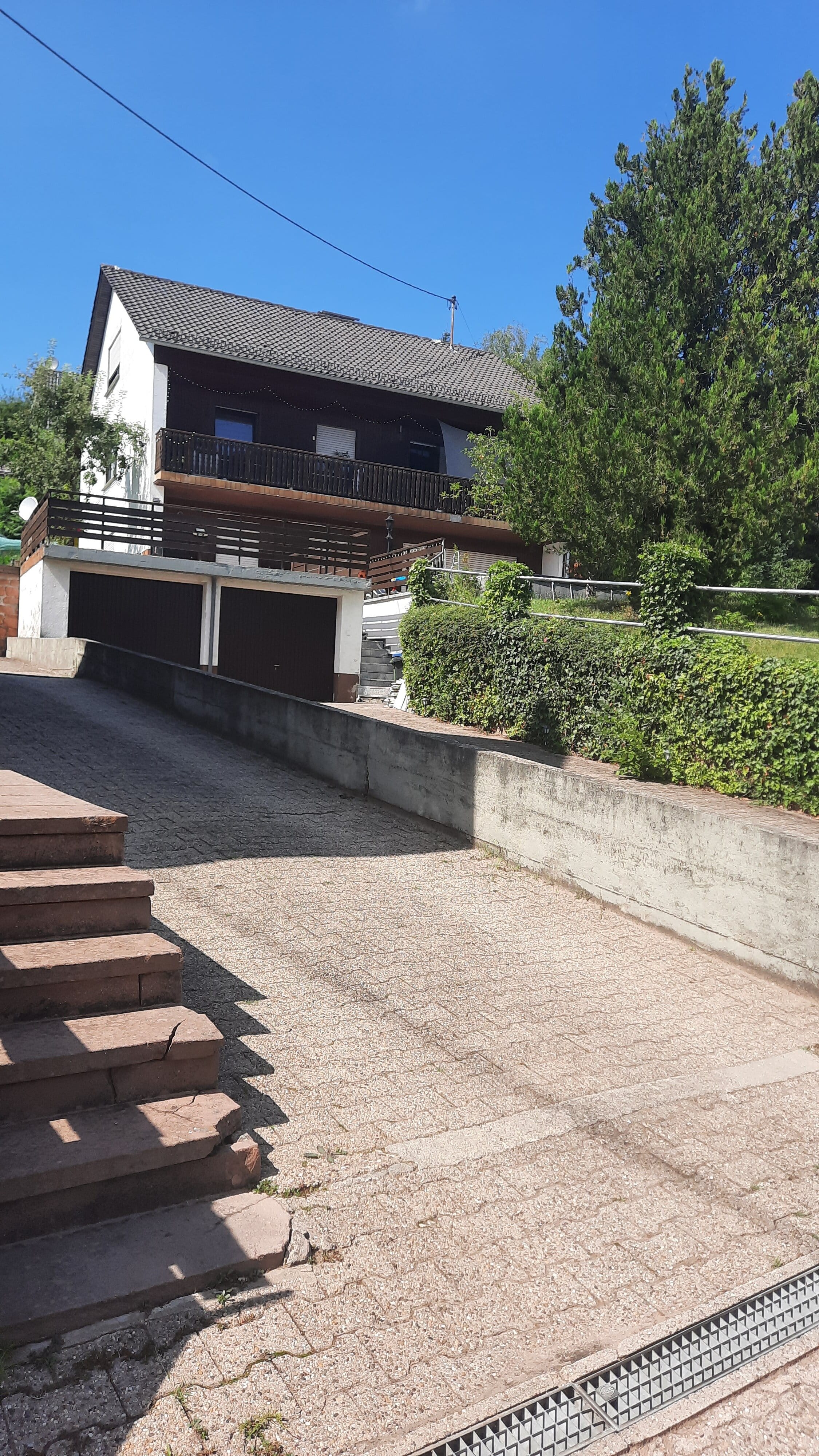 Immobilie in Carlsberg - Zwangsversteigerung eines Grundstückes mit einem freistehenden Einfamilienhaus - Bild 0