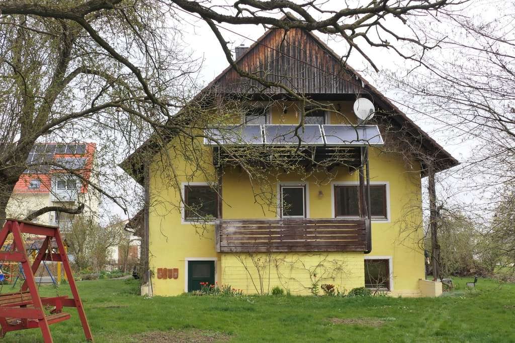 Immobilie in Herrieden - Großzügiges Haus mit ca. 254 m² Wohnfläche in Herrieden - Bild 2