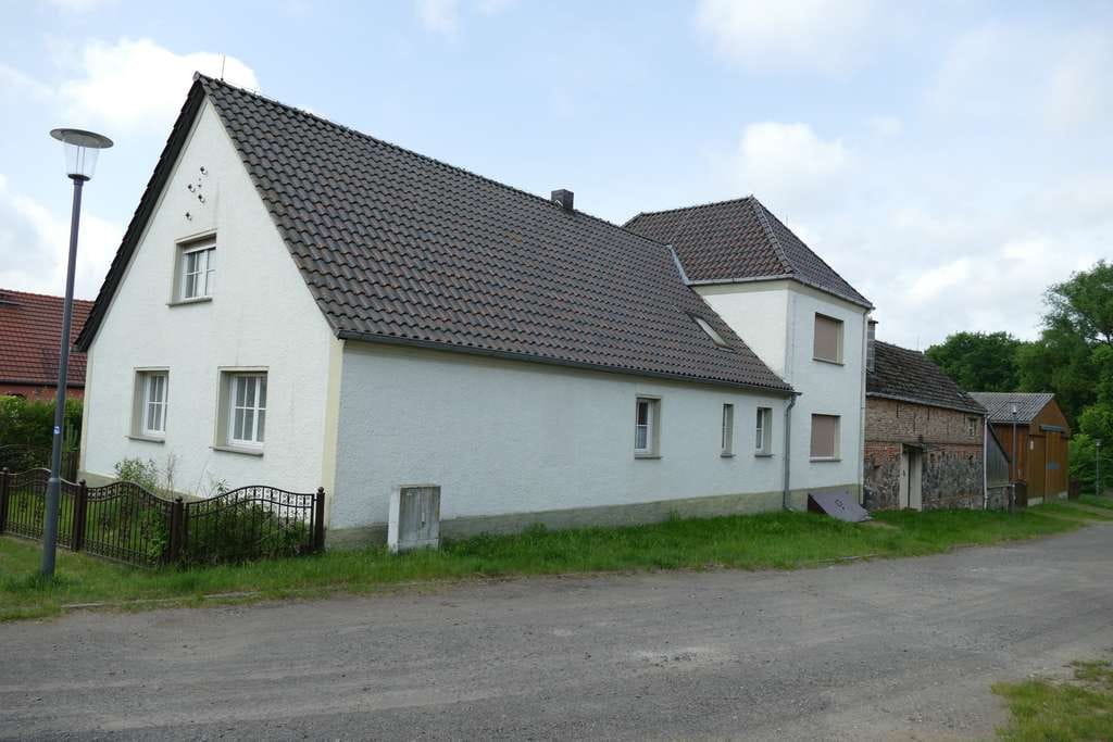 Immobilie in Friedland - Bauernhof mit Lagerhalle - Bild 1